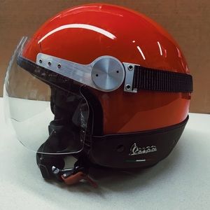 Vespa GTS helmet w/ Visor